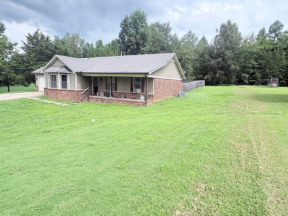 2nd image of 66 Brenda Dr S