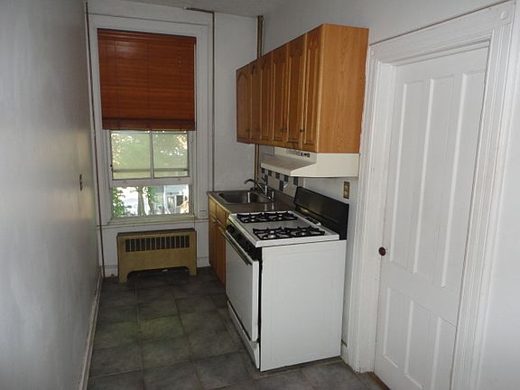 2nd image of 610 Madison Ave APT 2