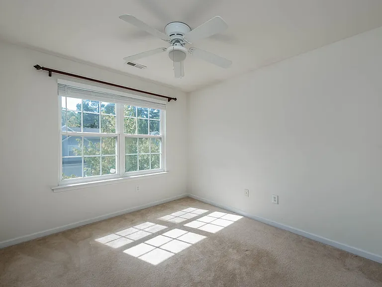 1233 Orchard Oriole Ln — Photo 4
