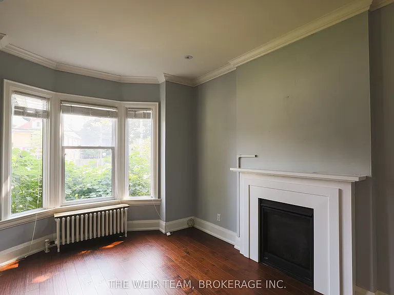 672 Broadview Ave #MAIN — Photo 4