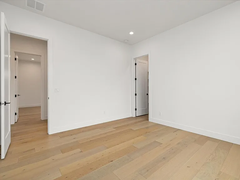 7786 W Diamond Lake Dr — Photo 33
