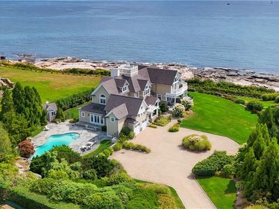 390 Ocean Rd, Narragansett, RI, 02882