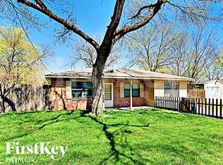213 E 5th St, Lancaster, TX 75146