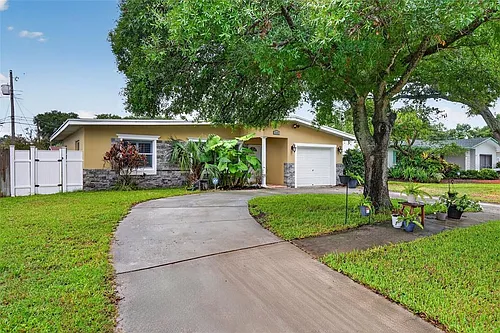 12496 136th Ln Photo 1