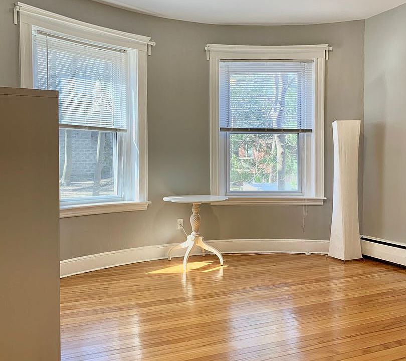 1st image of 170 Winthrop Rd APT 6