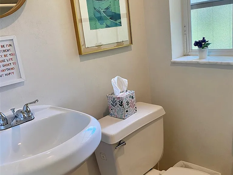1612 E Lake Dr — Photo 23