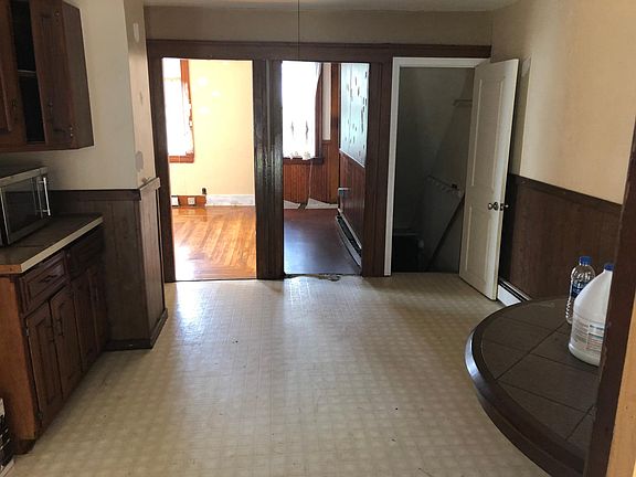 FIRST FLOOR- VIEW THRU KITCHEN