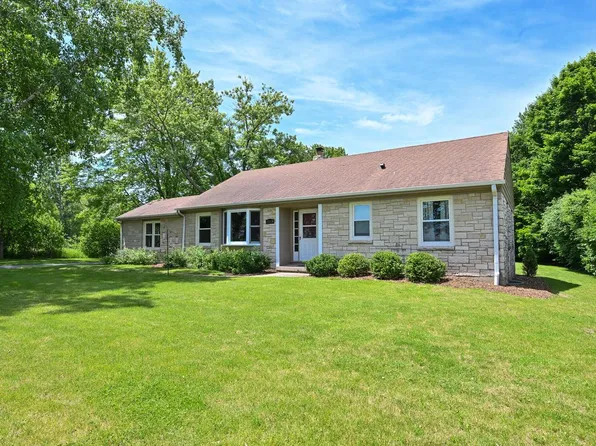 10213 N Swan ROAD, Mequon, WI 53097