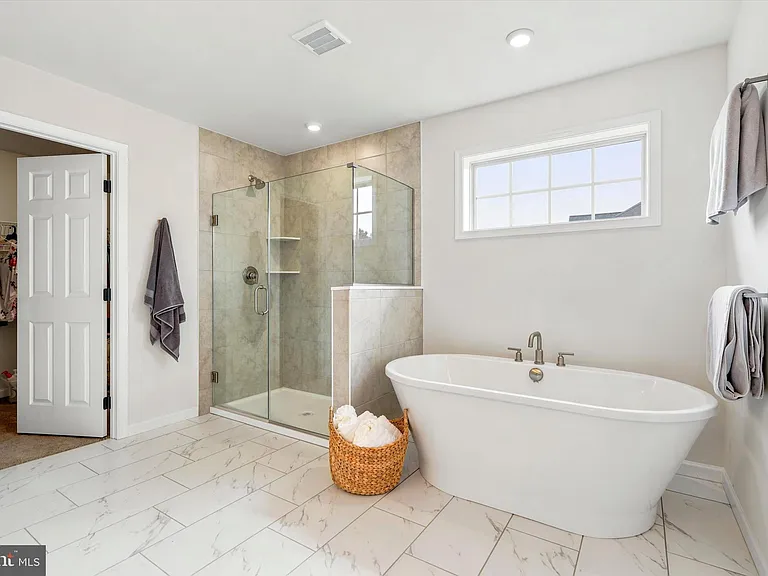 103 Janine Way #100 — Photo 35