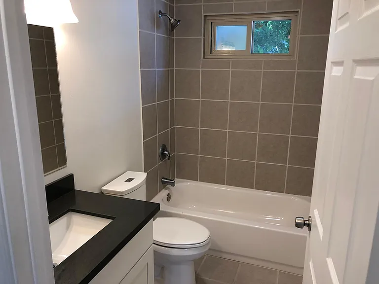 10317 Midvale Ave N #6 — Photo 10