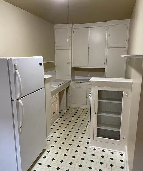 1954 NW Johnson St #304 — Photo 6