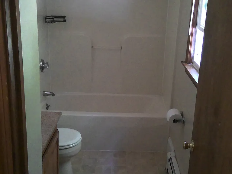 15 Erikson Ln #B — Photo 8