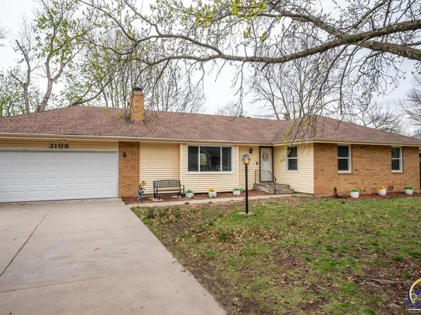 3106 SE Starlite Dr, Topeka, KS 66605