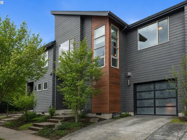 37 NE Skidmore St, Portland, OR 97211