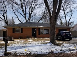 206 N Bittersweet Ln, Muncie, IN 47304