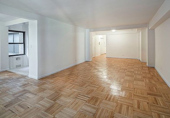 3rd image of 140 E 56th St APT 4F