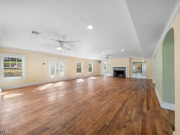 3rd image of 1118-28 Woodland Ave