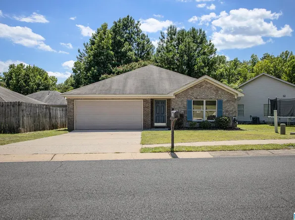 7401 Huntley Ln, Cottondale, AL 35453