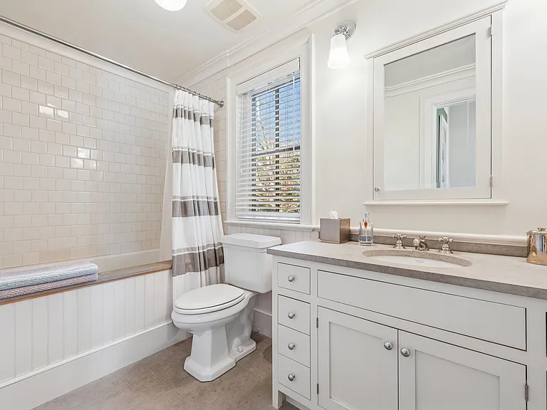 3581 Noyac Rd — Photo 19
