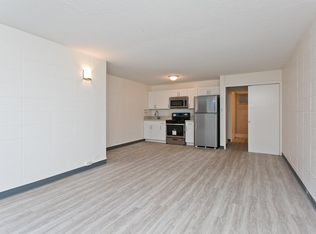 1658 Lewalani Dr #202, Honolulu, HI 96822