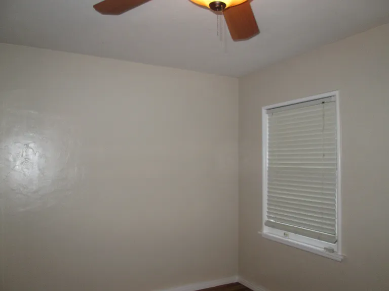 3032 N Inyo St — Photo 16