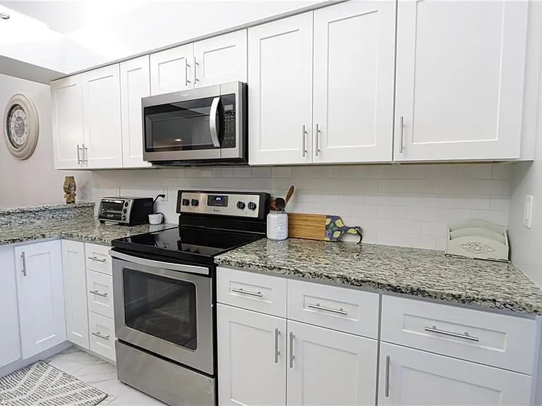 10805 Queen Anne Ln #203 — Photo 9