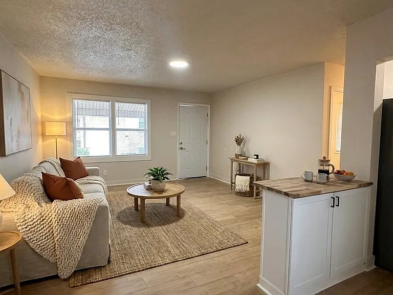 5109 Jacksboro Pike #F6 — Photo 5
