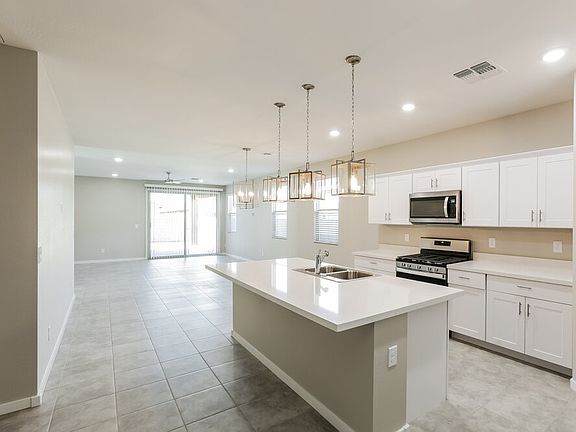 5th image of 6839 W Parkway Dr