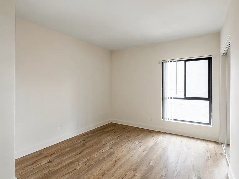 431 Indiana Street — Photo 14