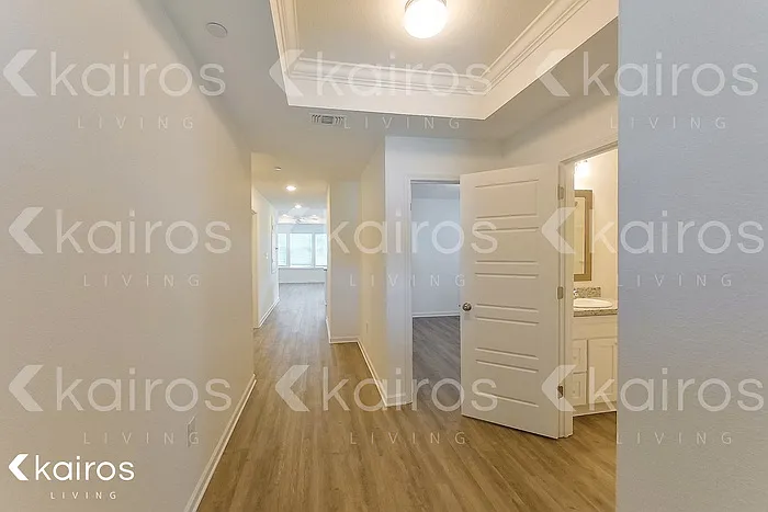 3 bed, 2.0 bath, 1495 sqft, $1,775 — Photo 2