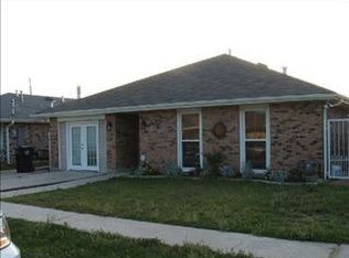 3812 Charles Dr, Chalmette, LA 70043