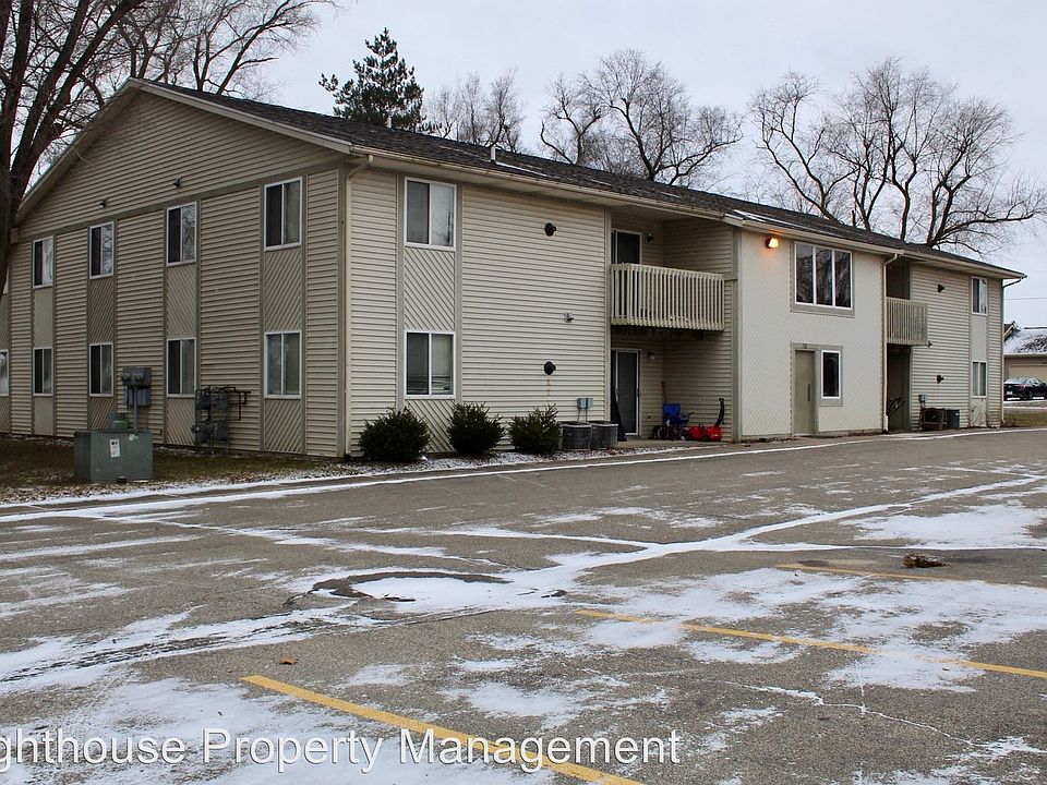 532 Mill St APT B, Wayland, MI 49348 Zillow