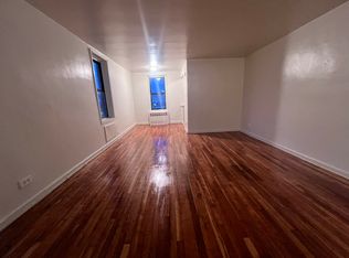 89-10 150th St #1X, Jamaica, NY 11435
