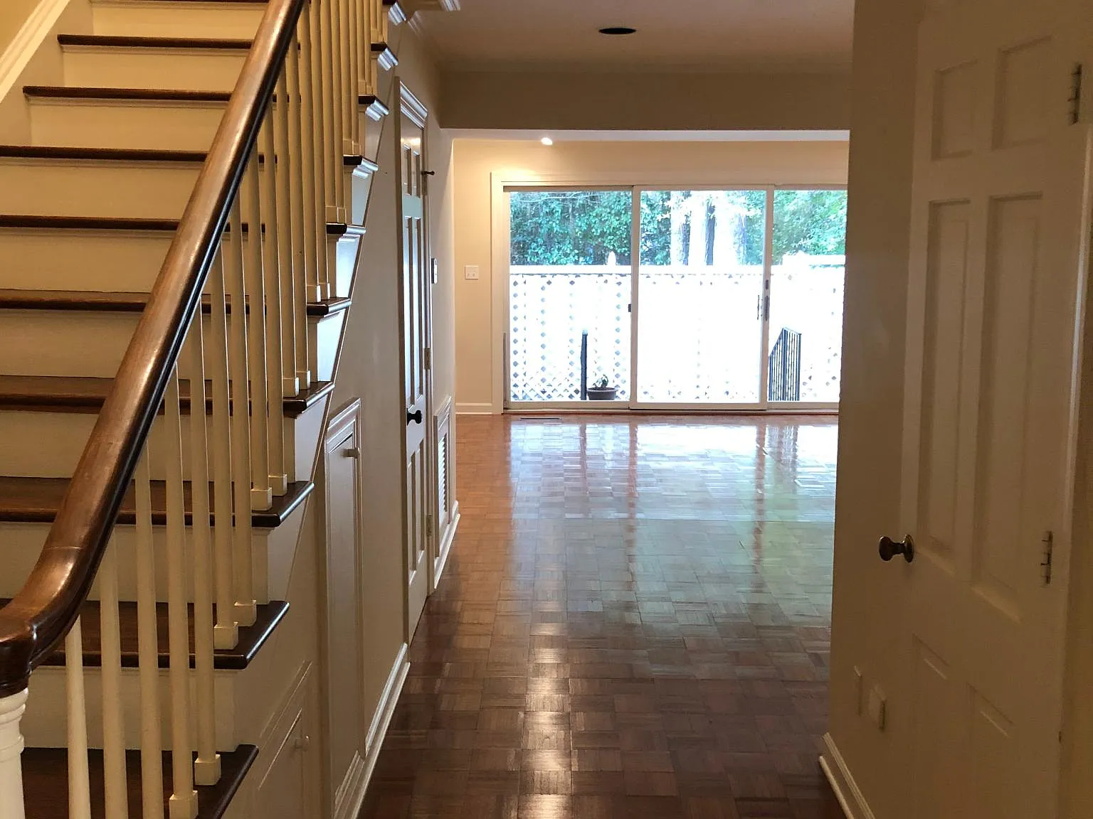 190 Palmetto Rd — Photo 2