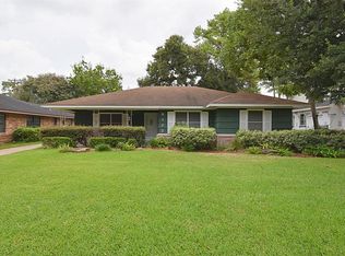 6122 Queenswood Ln, Houston, TX 77008