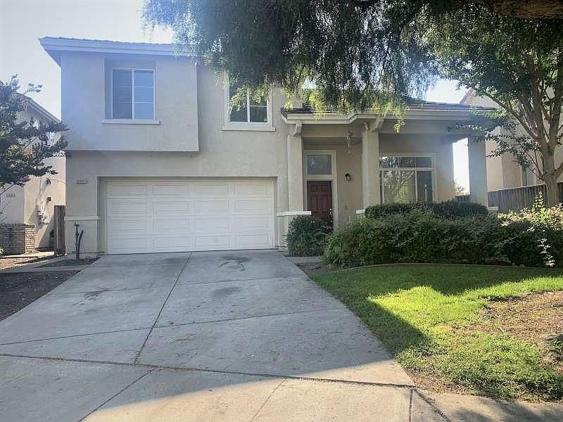 1st image of 24997 Silverthorne Pl