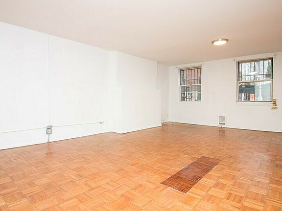 4th image of 378 Wythe Ave #G