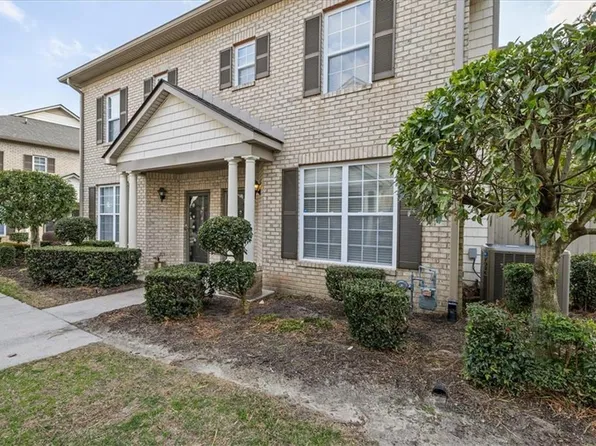 2044 Smallbrooke Ct, Virginia Beach, VA 23454