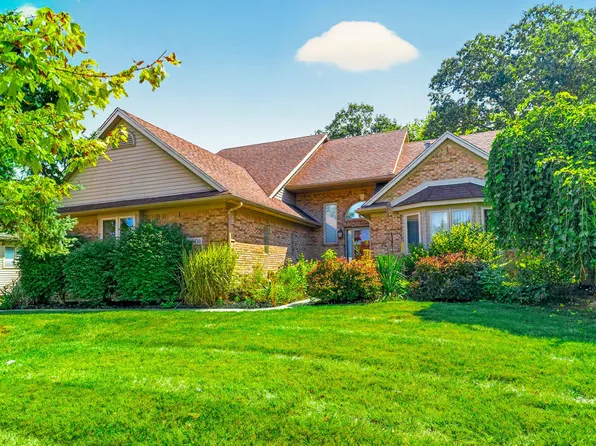 13601 Chestnut Ln, Taylor, MI 48180