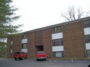 105 Dahl St APT 11, Madison, NC 27025