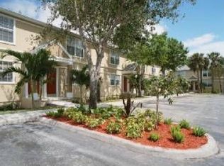 4555 Broadway St, Lake Worth, FL 33463