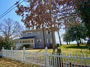 15369 Potomac River Dr, Cobb Island, MD 20625