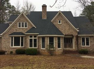 925 E McCarty St, Sandersville, GA 31082