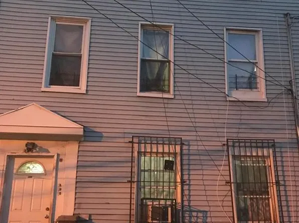 386 E 155th St, Bronx, NY 10455