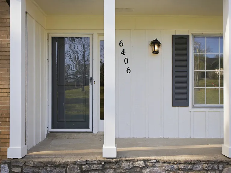 6406 Fischer Ct — Photo 2
