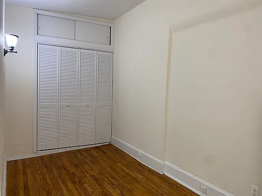 Rented by City Connections Realty | media 8