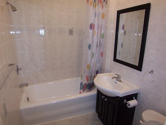 5th image of 66 Park Ave APT 6