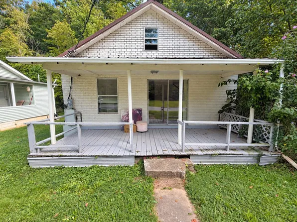 94 Whittington Rd, Charleston, WV 25312