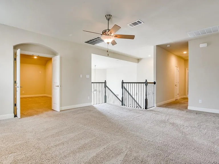 7592 Plowman Ln — Photo 18