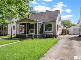 2056 N 22nd St, Springfield, IL 62702